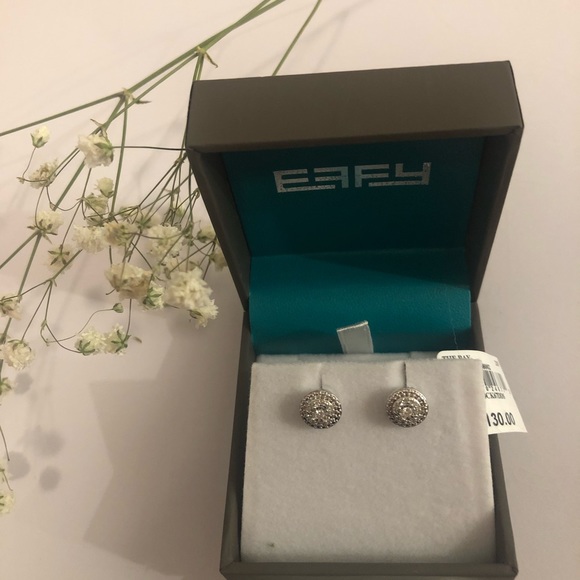 *NWT* EFFY Silver Diamond Earrings
